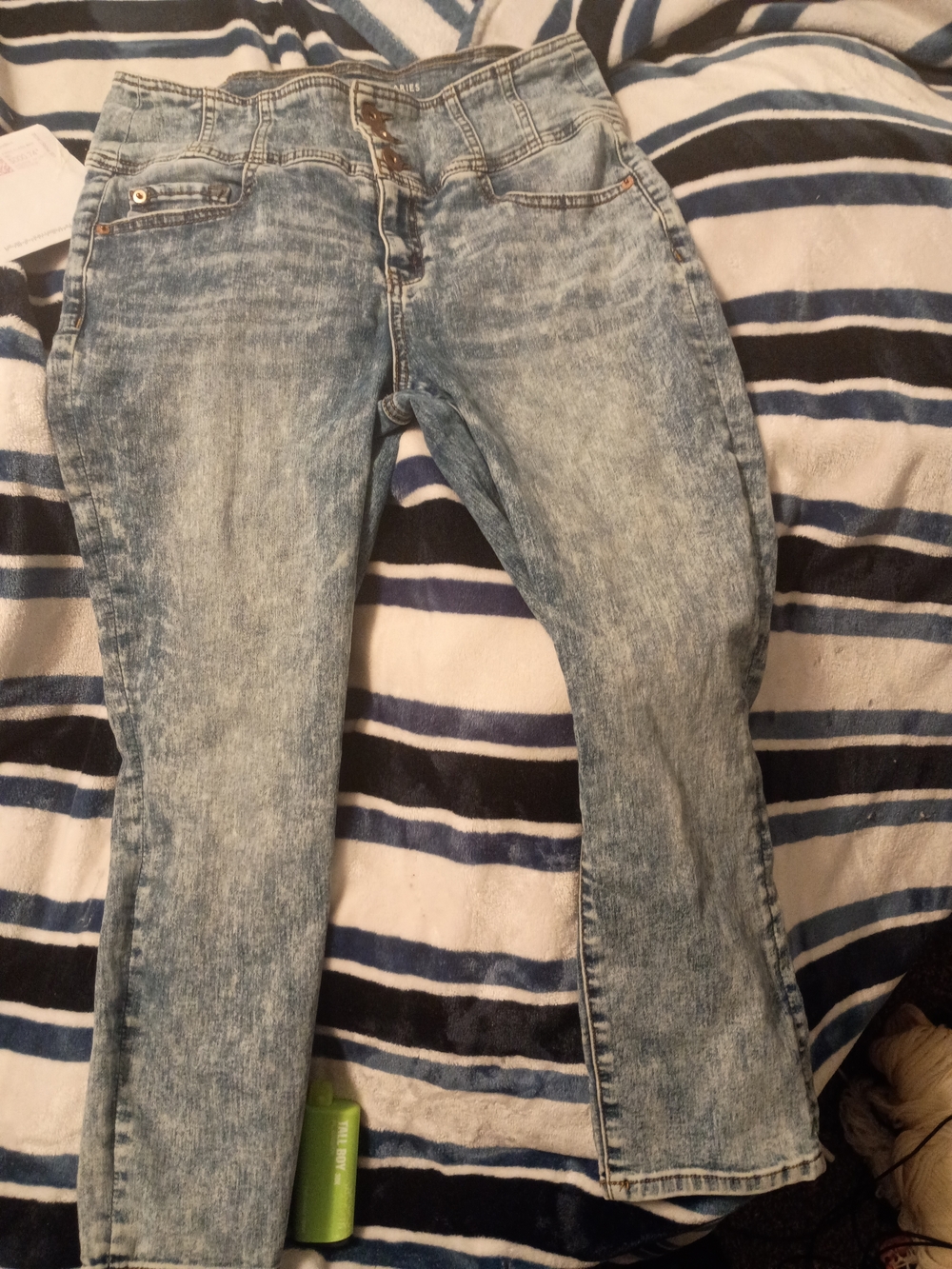 No Boundaries Women’s Acid Wash Skinny Jeans - Light Blue